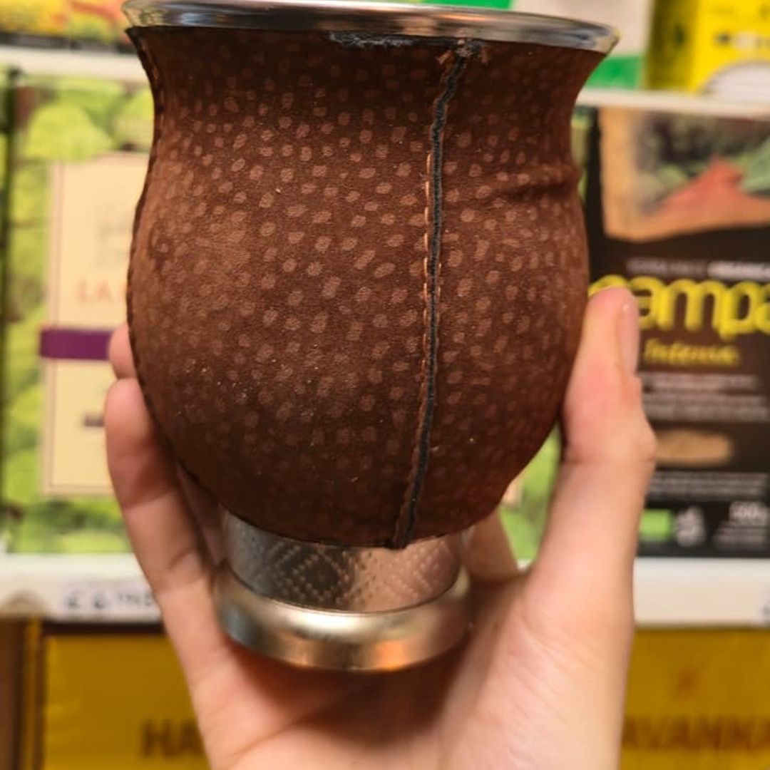 leather-wrapped-mate-with-metal-base-548